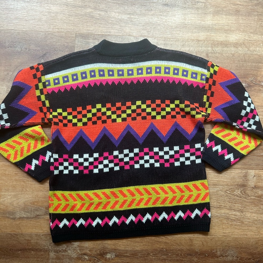 Retro Abstract Sweater - image 7